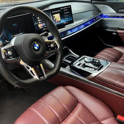 BMW 760ix 544KM M-pakiet PRO, V8 4,4L