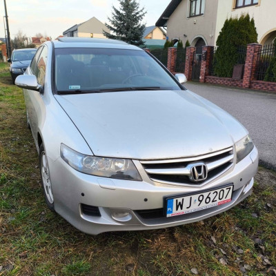 Honda Accord VII 2.4 Executive benzyna