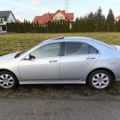 Honda Accord VII 2.4 Executive benzyna