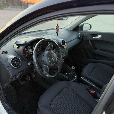 Audi A1 Sportback 1.2 TFSI 86 KM | 2012