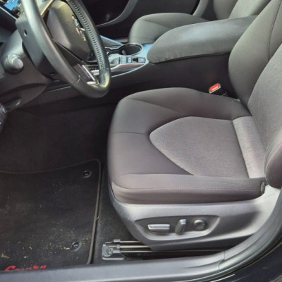 Toyota Camry 2.5 HYBRID PRESTIGE