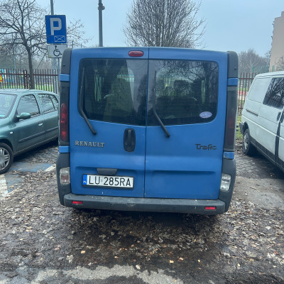 Renault trafic brygadowy 6 Cio osobowy