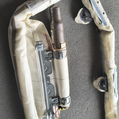 Kurtyna boczna lewa Mercedes Gla W156