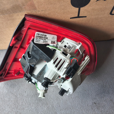 Lampa lewy tył klapa Mercedes GLA W156