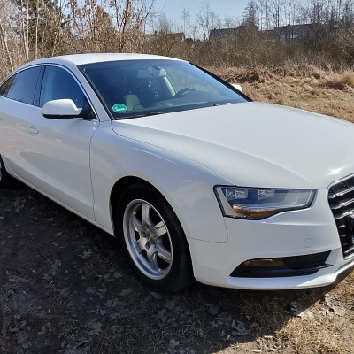 Sprzedam Audi A5 1.8 Benzyna 2016r