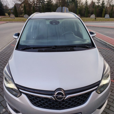 Sprzedam Opel Zafira C 1.4 Turbo 2016r