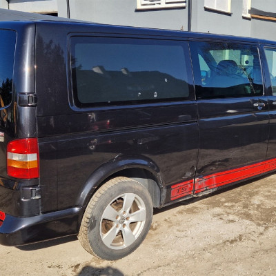 Volkswagen Transporter T5 2.5 TDI Long