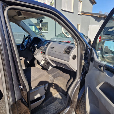 Volkswagen Transporter T5 2.5 TDI Long