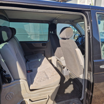 Volkswagen Transporter T5 2.5 TDI Long