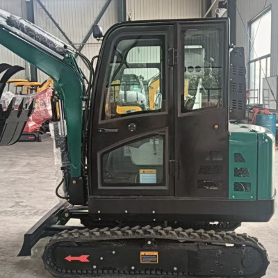 KOPARKA GĄSIENNICOWA 3,5T NOWA