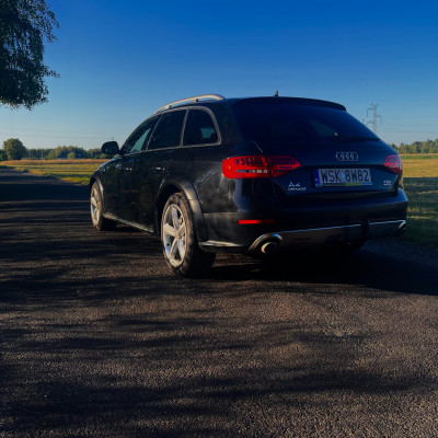 Audi A4 Allroad 3.0 TDI DPF S tronic