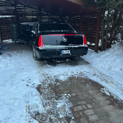 Cadillac DTS 4.6L V8