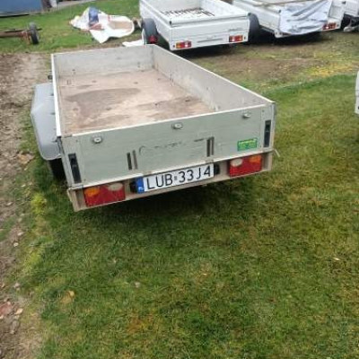 Przyczepka samochodowa