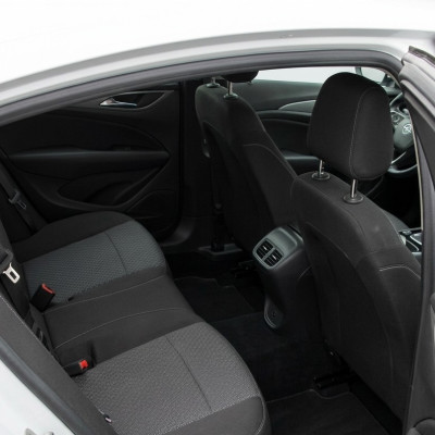 Sprzedam Opel Insignia Grand Sport.