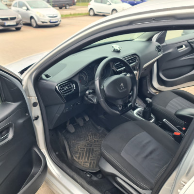 Peugeot 301 2016 1.6 VTi Allure z gazem