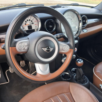 MINI Cooper S R56 Mayfair limitowana