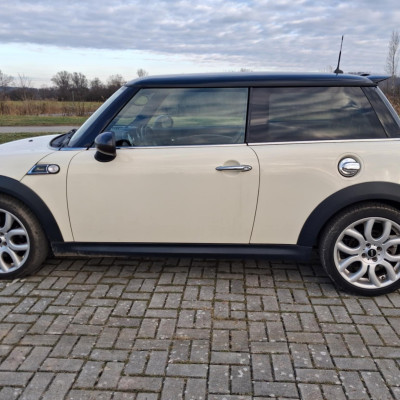 MINI Cooper S R56 Mayfair limitowana