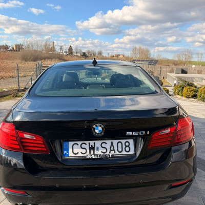 BMW F10 528i Luxury Line