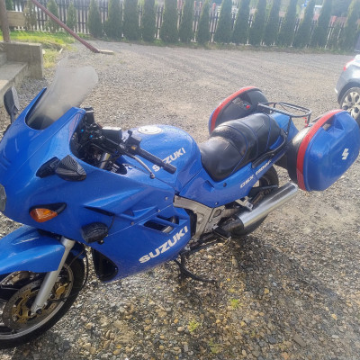 Suzuki gsx 1100f