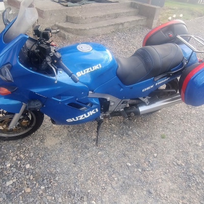 Suzuki gsx 1100f