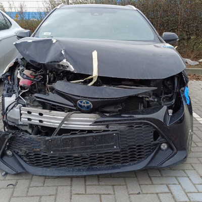 Toyota Corolla 2021 uszkodzona