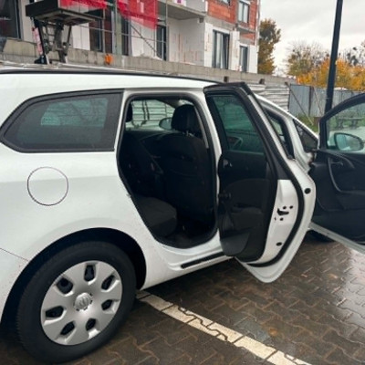 OPEL ASTRA J SPORTS TOURER 2012r.1.7CDTI