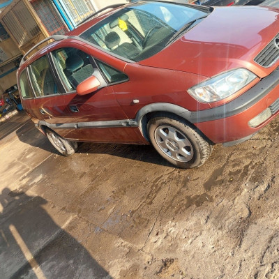 Sprzedam Opla Zafire z gazem i klimą