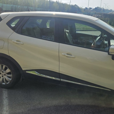 Renault Captur –2013r – czyste