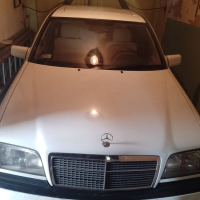 Mercedes C220D 1995 r.