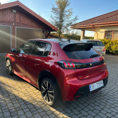 Peugeot 208 1.2 PureTech GT S&S EAT8