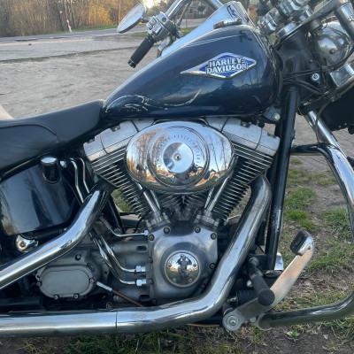 Harley-Davidson Softail Standard FXST