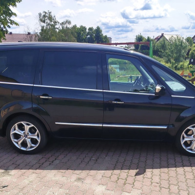 Ford Galaxy Platinum 2011 2.0 Benzyna 20