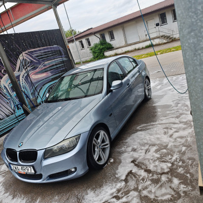 BMW e90 318d 2008rok