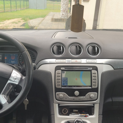 Bezawaryjny Ford SMax