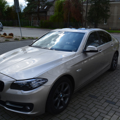 BMW 528I XDRIVE