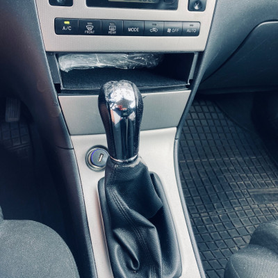 Sprzedam Toyotę Corollę