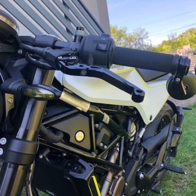 Husqvarna Vitpilen 401 (KTM DUKE 390, Sv