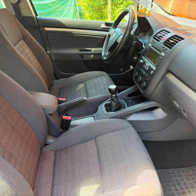 Volkswagen Golf V 1.9 TDI 105 KM 6-bieg