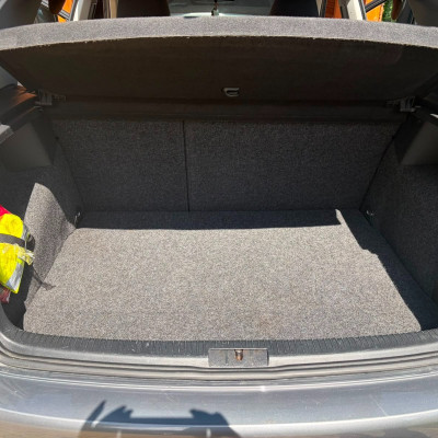 Volkswagen Golf V 1.9 TDI 105 KM 6-bieg