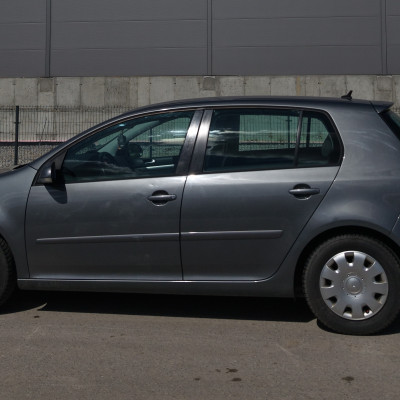 Volkswagen Golf V 1.9 TDI 105 KM 6-bieg