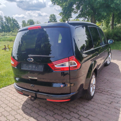 Ford Galaxy Platinum 2011 2.0 Benzyna 20