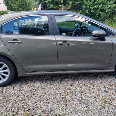 Sprzedam Toyotę Corolla sedan 1.5 Comfo