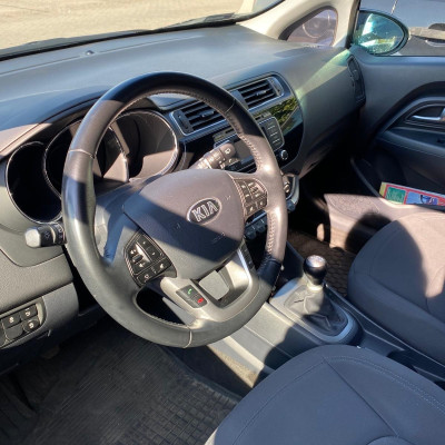 KIA Rio z salonu – pierwszy właścici