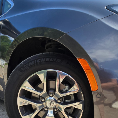 Chrysler Pacifica Hybryda 2022 stan idea