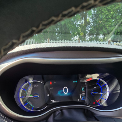 Chrysler Pacifica Hybryda 2022 stan idea