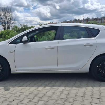 Opel Astra 1.4 Turbo 2011