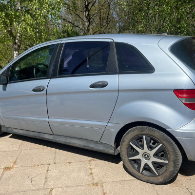 MERCEDES-BENZ KLASA B (W245) B 180 (245.