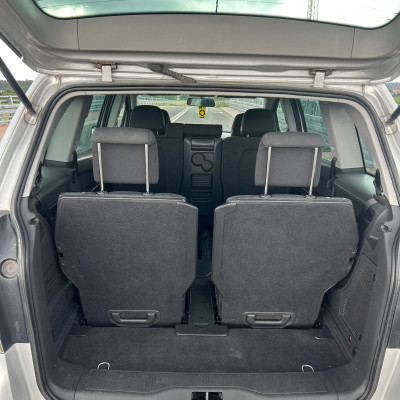 Opel Zafira B 1.4 b/gaz 2010