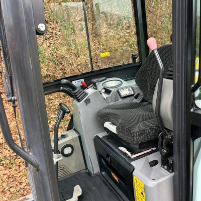 Bobcat E19 Minikoparkę