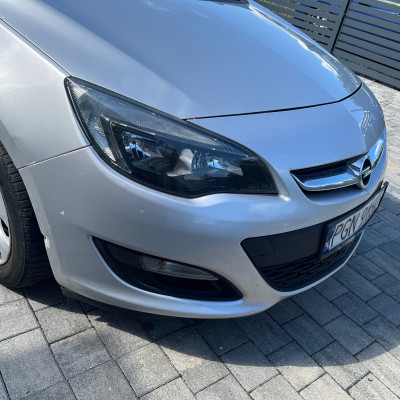 Opel Astra J Sports Tourer automat